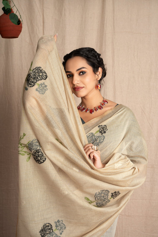 Hastchitra Cotton Blend Handloom Effect Ivory With Grey Saree.